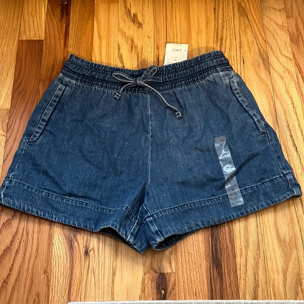 NWT!!! Pull-On Denim Shorts